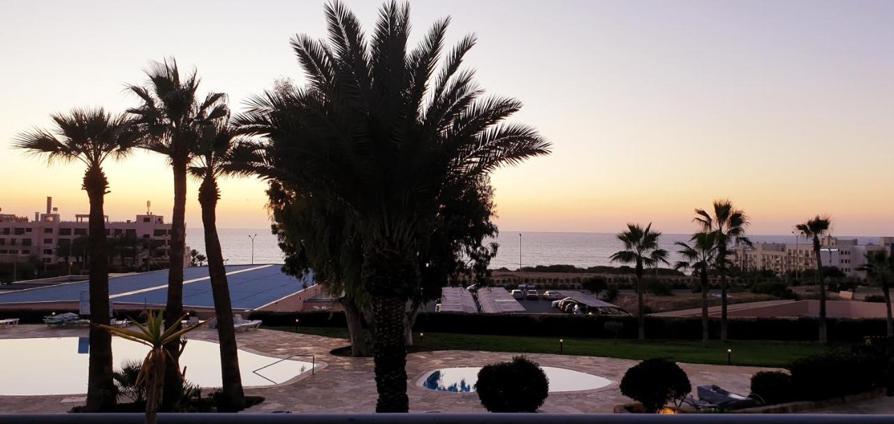 King'S Palace - Spacious 2 Bed, 2 Bath With Sea And Pool Views Lejlighed Paphos Eksteriør billede