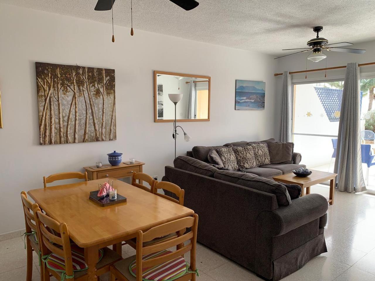 King'S Palace - Spacious 2 Bed, 2 Bath With Sea And Pool Views Paphos Eksteriør billede